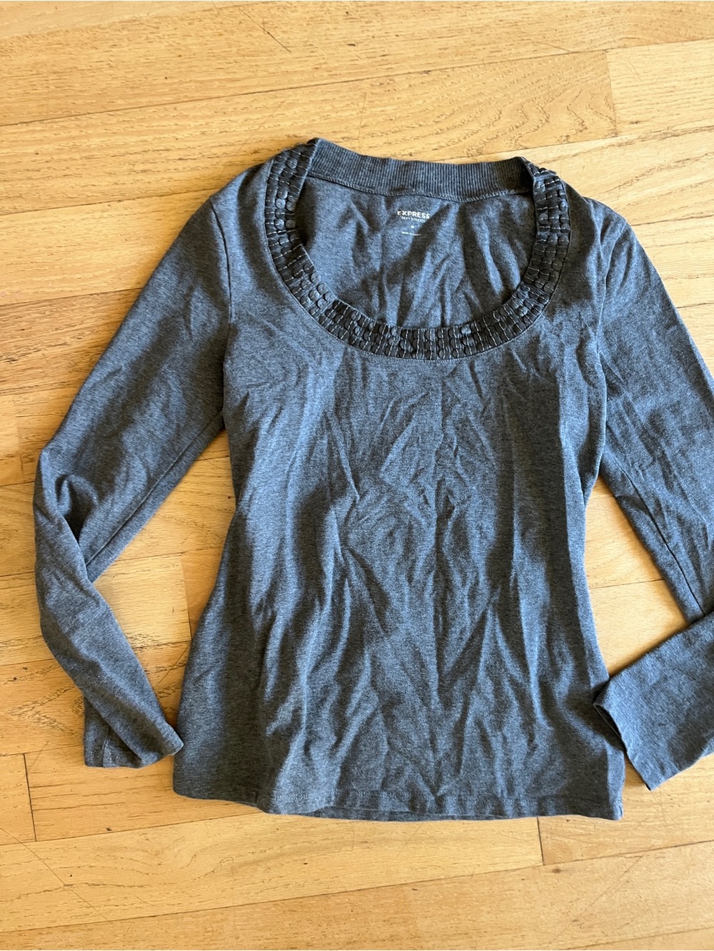 Express sexy stretch Charcoal Gray Scoop Neck Long Sleeve Top with Trim